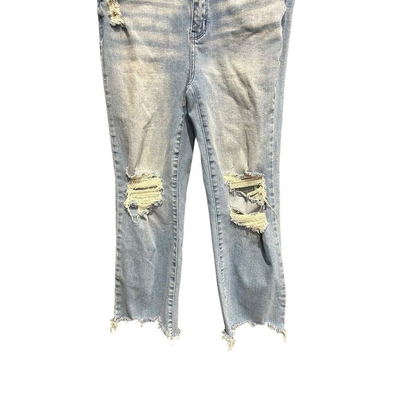 Judy Blue Mid Rise Destroyed Tinted Wash Cropped Straight Leg Jean 88512 Sz 9/29 - Picture 3 of 7